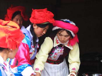 tibetan women preparing the marriage banquet 2